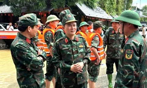 Viettel dồn quân, ứng cứu thông tin xuyên đêm tại Thái Nguyên trong lũ lịch sử