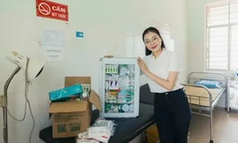Hoa hậu Kiều Duy trao tặng tủ thuốc cho các em nhỏ có hoàn cảnh khó khăn