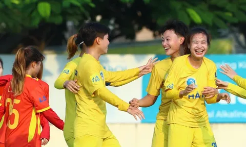 Hà Nội áp sát ngôi đầu sau chiến thắng 5-1 trước TP HCM 2