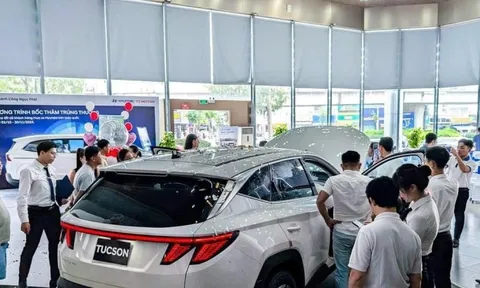 Thị trường ô tô Việt khởi sắc