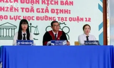 Học sinh 'thấm' luật bằng trải nghiệm thực tế qua phiên tòa giả định