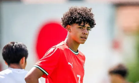 Ronaldo Jr lên tuyển U16 Bồ Đào Nha, tiến gần giấc mơ thi đấu cùng cha