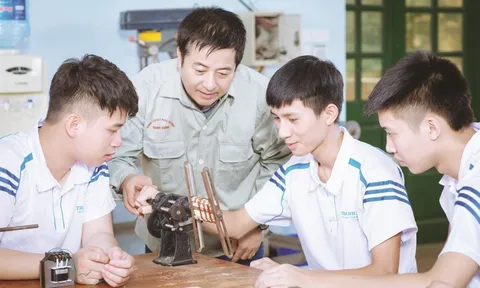 Đề xuất bổ sung loại hình trung học nghề cùng bậc học với THPT