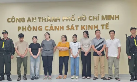 Triệt phá đường dây sản xuất nước hoa giả lớn nhất từ trước đến nay tại Tp.HCM