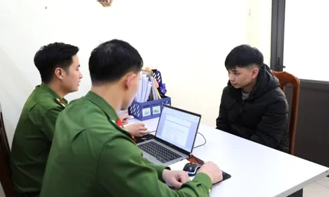 Khởi tố nam thanh niên tông xe máy vào Đại úy công an trong tổ công tác kiểm tra nồng độ cồn