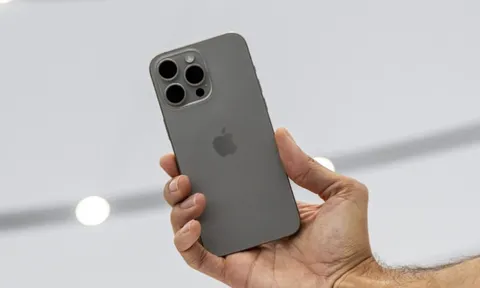 3 chiếc iPhone cũ đang giảm giá mạnh nhất hiện nay