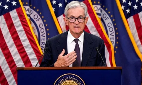 Fed chính thức cắt giảm lãi suất 0,25%, thị trường hạ kỳ vọng giảm thêm trong tháng 12