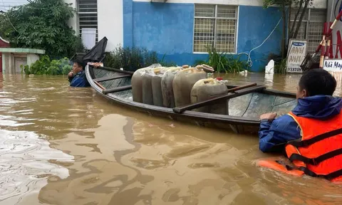 VNPT 'vượt lũ' để kết nối những cuộc gọi bình an