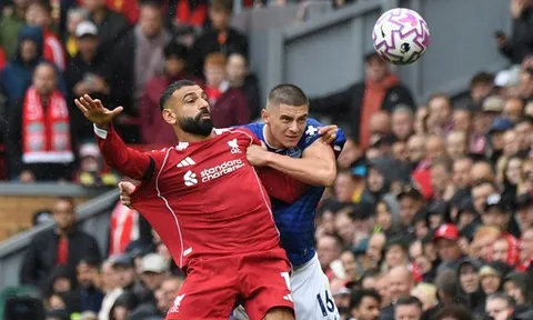 Áp lực trên vai Salah