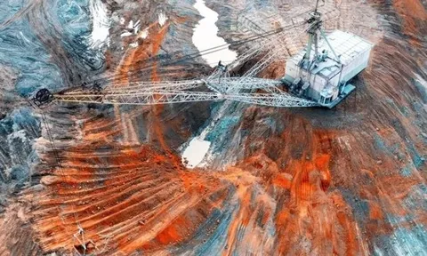 Vừa cấm xuất khẩu đất hiếm 6 tháng, Trung Quốc bất ngờ mở cửa cho một quốc gia BRICS: Ra điều kiện cấm tái xuất sang Mỹ, từng 'chốt đơn' 870 tấn năm 2024