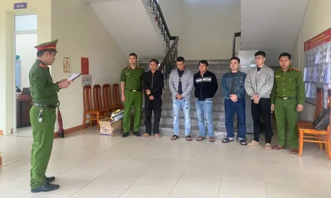 Hỗn chiến vì lý do "lãng xẹt", 7 người bị khởi tố