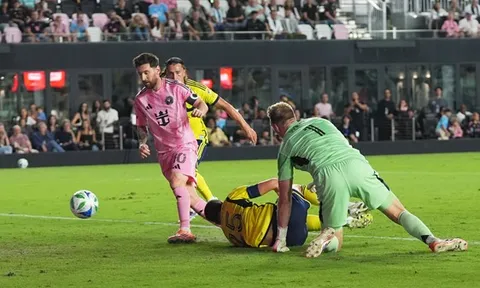 Messi viết tiếp câu chuyện huyền thoại