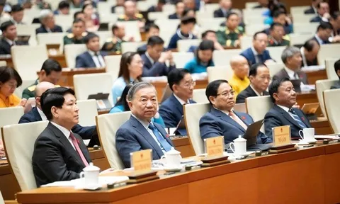 Quốc hội thảo luận về Văn kiện trình Đại hội XIV của Đảng