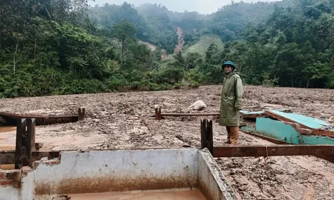 Đà Nẵng: Sơ tán nhiều hộ dân ở miền núi trước nguy cơ sạt lở