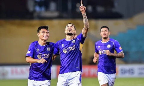 Cầu thủ nhập tịch Hoàng Hên tỏa sáng giúp Hà Nội FC thắng đậm