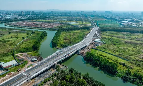 Vẽ lại bản đồ giao thông khu Đông: Tuyến đường dài 660m xuyên qua đô thị quốc tế “tỷ đô” chuẩn bị thông xe, giảm ùn tắc cho nút giao lớn nhất TP HCM