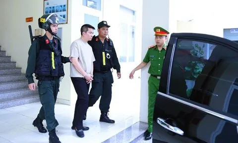 Chồng Đoàn Di Băng đứng sau những doanh nghiệp nào trước khi bị bắt?