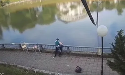 Nam sinh lớp 8 đâm bạn rồi đẩy xuống hồ chưa đủ tuổi chịu trách nhiệm hình sự