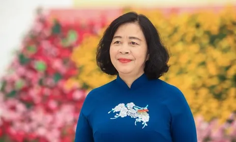 Bà Bùi Thị Minh Hoài giữ chức Chủ tịch Ủy ban Trung ương Mặt trận Tổ quốc Việt Nam