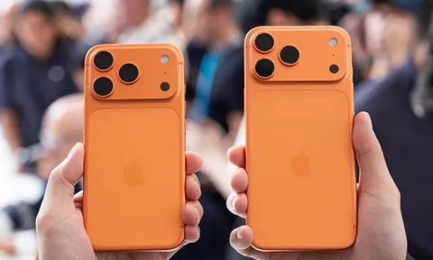 Thị trường iPhone 'loạn giá' cuối 2025: Giá iPhone 17 giảm mạnh, nhiều mẫu iPhone cũ giảm sâu chưa từng có