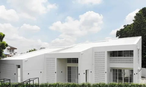 Giải pháp 'xoay nghiêng' nhà giúp không gian luôn thoáng mát