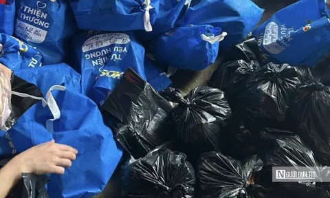 Nhóm người lạ giả danh đoàn từ thiện sau mưa lũ để lừa đảo người dân ở Huế