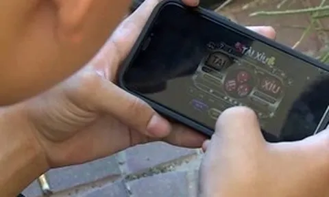 Cảnh báo học sinh đánh bạc trực tuyến với số tiền lớn