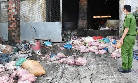 Cận cảnh cơ sở chế biến mỡ quy mô lớn, ẩn mình trong khu nghĩa trang