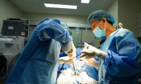 Người đàn ông mắc bệnh hiếm gặp với “làn khói ” bỗng sinh ra trong não