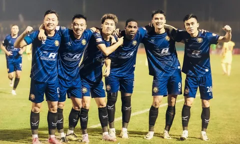 Hàng loạt trụ cột "tháo chạy" khỏi CLB Thanh Hóa