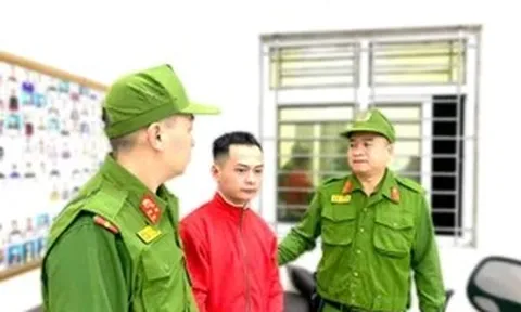 Bắt đối tượng truy nã gây rối trật tự công cộng tại Sân bay Nội Bài