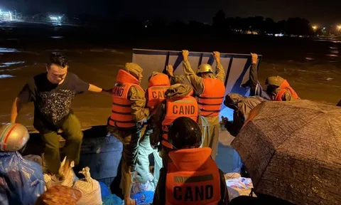 Lũ trên sông Dinh vượt mốc lịch sử 1986, gây ngập sâu ở vùng hạ lưu