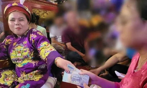 Bật mí về người phụ nữ lập “điện thờ” giăng bẫy tâm linh chiếm đoạt tiền lễ