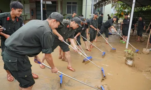 Tập trung khắc phục hậu quả, khôi phục sản xuất kinh doanh, ổn định đời sống Nhân dân sau mưa lũ