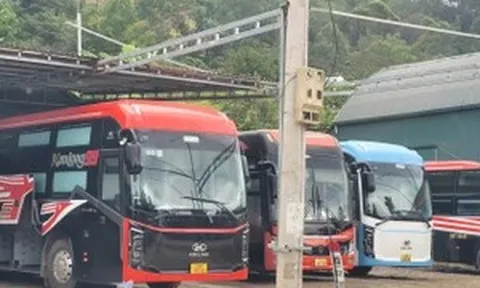 Nhiều xe chở khách tuyến Hà Nội – Sơn La có dấu hiệu vi phạm quy định vận tải