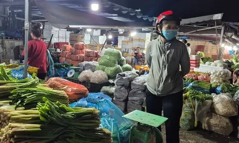 Ngày 25-11, tiểu thương chợ đầu mối Thủ Đức "thở phào"