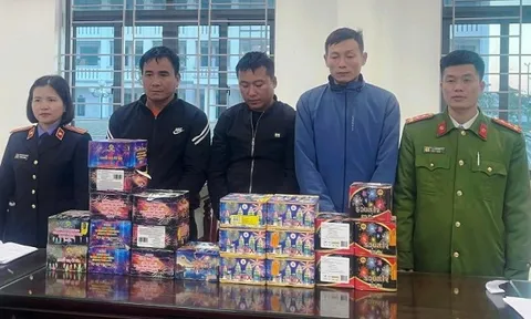 Bị bắt vì mua bán, tàng trữ pháo nổ dịp cận Tết