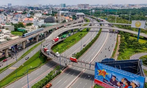 Giá căn hộ dọc tuyến metro đi qua tăng ra sao so với lúc mở bán?