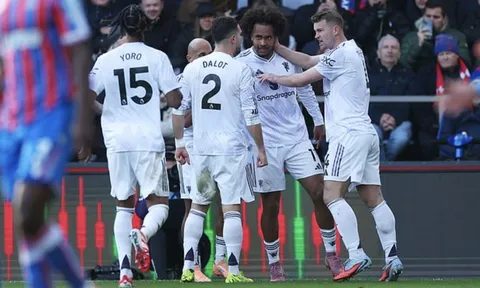 Ngược dòng nghẹt thở, Man United hạ Crystal Palace để vào top 6