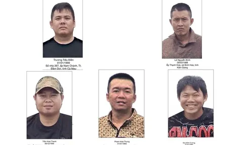 Khởi tố nhóm đối tượng dàn cảnh bán thiên thạch rồi cướp 1,5 tỷ đồng