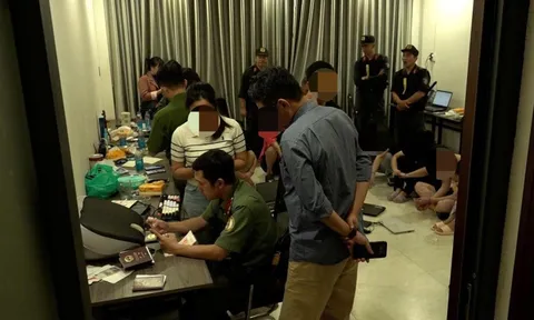 Triệt xóa 5 tụ điểm đánh bạc trực tuyến, tạm giữ 30 người nước ngoài