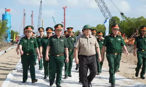 Thủ tướng kiểm tra công trình 'để đời' ở Cà Mau