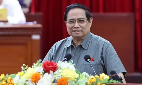 Thủ tướng: Dự kiến đầu tư gần 700 nghìn tỷ đồng cho y tế và giáo dục trong 10 năm tới