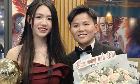 Hotgirl xinh như búp bê cực tình bên Quả bóng Vàng nữ Việt Nam 2025 là ai?