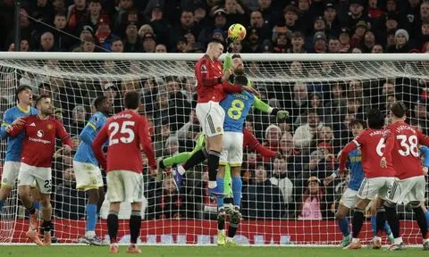 Man United lại đánh rơi chiến thắng tại Old Trafford