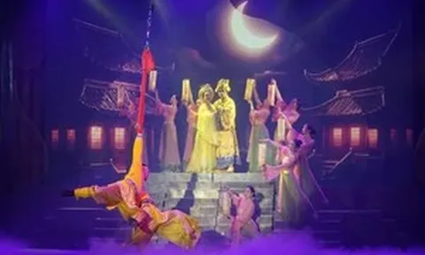 Vở xiếc - cải lương 'Trần Nhân Tông': Làm mới hình tượng quen thuộc