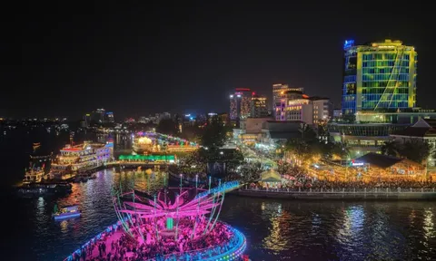 Cần Thơ rực rỡ 'Sắc màu sông nước'