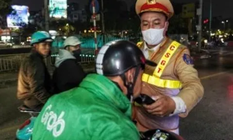 Hơn 2.000 lái xe vi phạm nồng độ cồn ngày đầu nghỉ Tết dương lịch