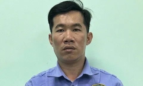 Bắt khẩn cấp đối tượng tấn công cô gái 16 tuổi bằng ly thủy tinh