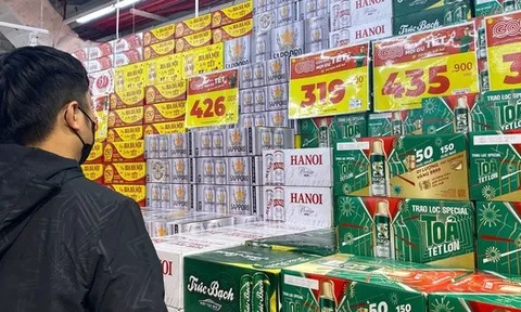 Bia Tết giảm giá sớm, ế khách dù bốc thăm tặng tiền, vé xem Word Cup 2026